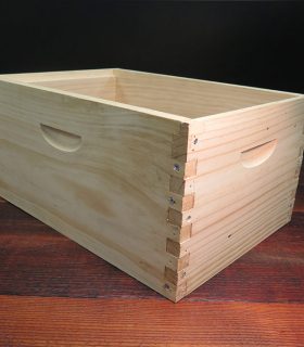 8 Frame Hive Components